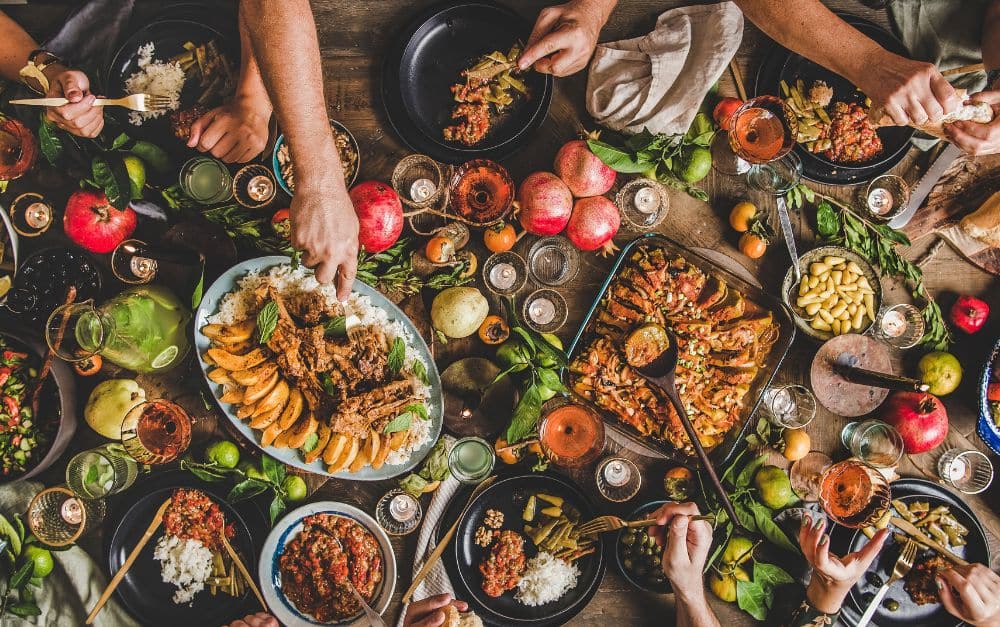 Traditionelles Essen und Getränke aus der Türkei: Ein Fest für die Sinne